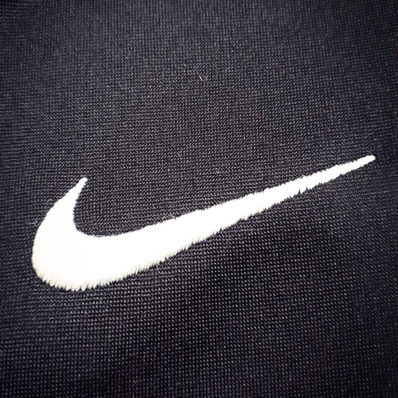 Nike zip up long sleeve - Picture 3 of 16
